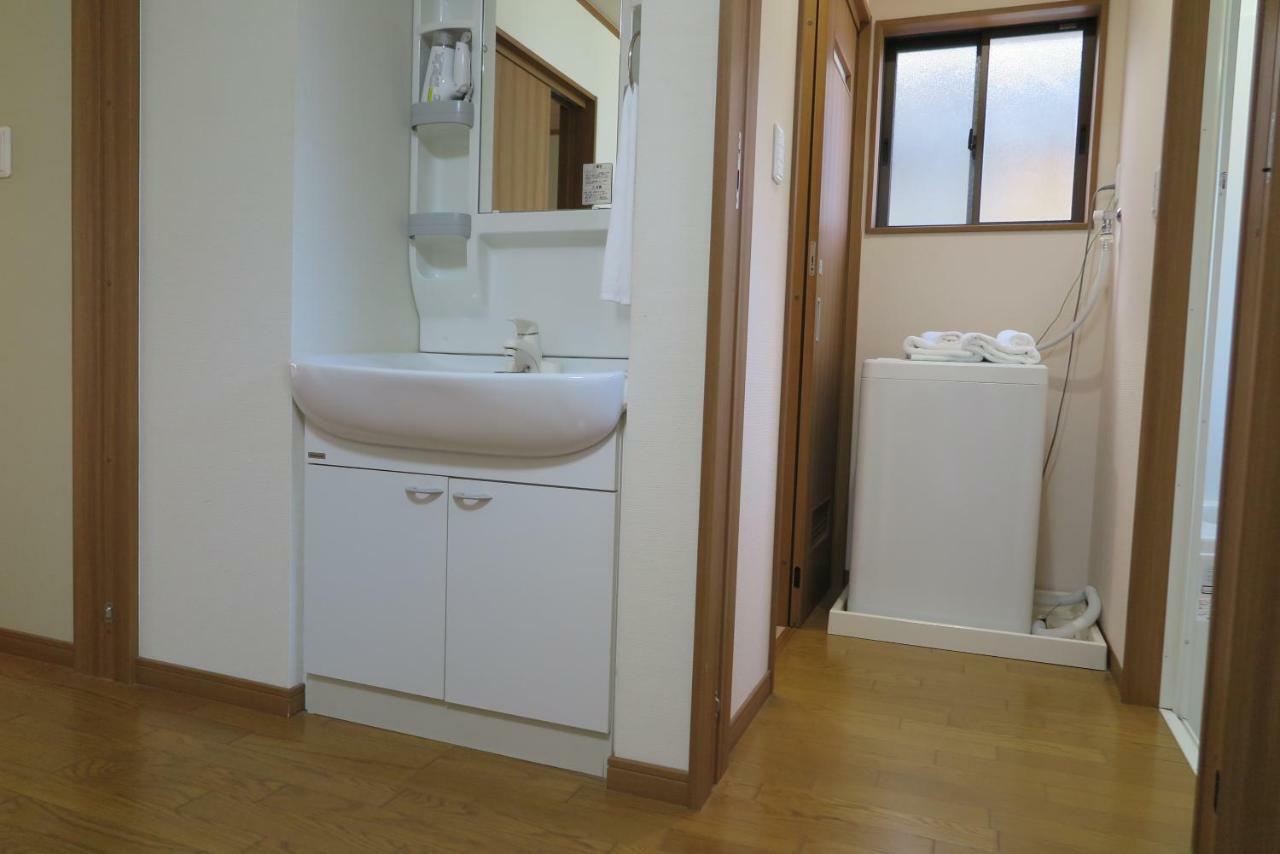 Guest House Oomiyake Naoshima Bagian luar foto