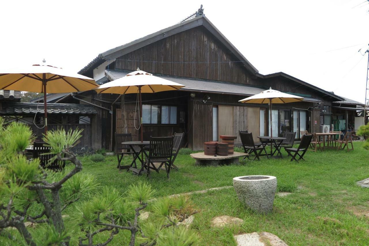 Guest House Oomiyake Naoshima Bagian luar foto