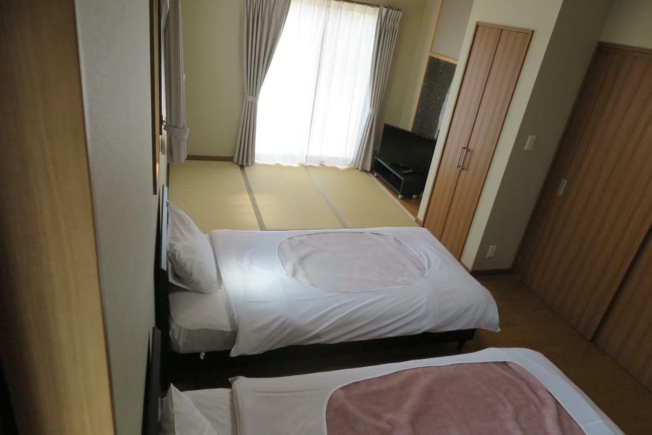 Guest House Oomiyake Naoshima Bagian luar foto