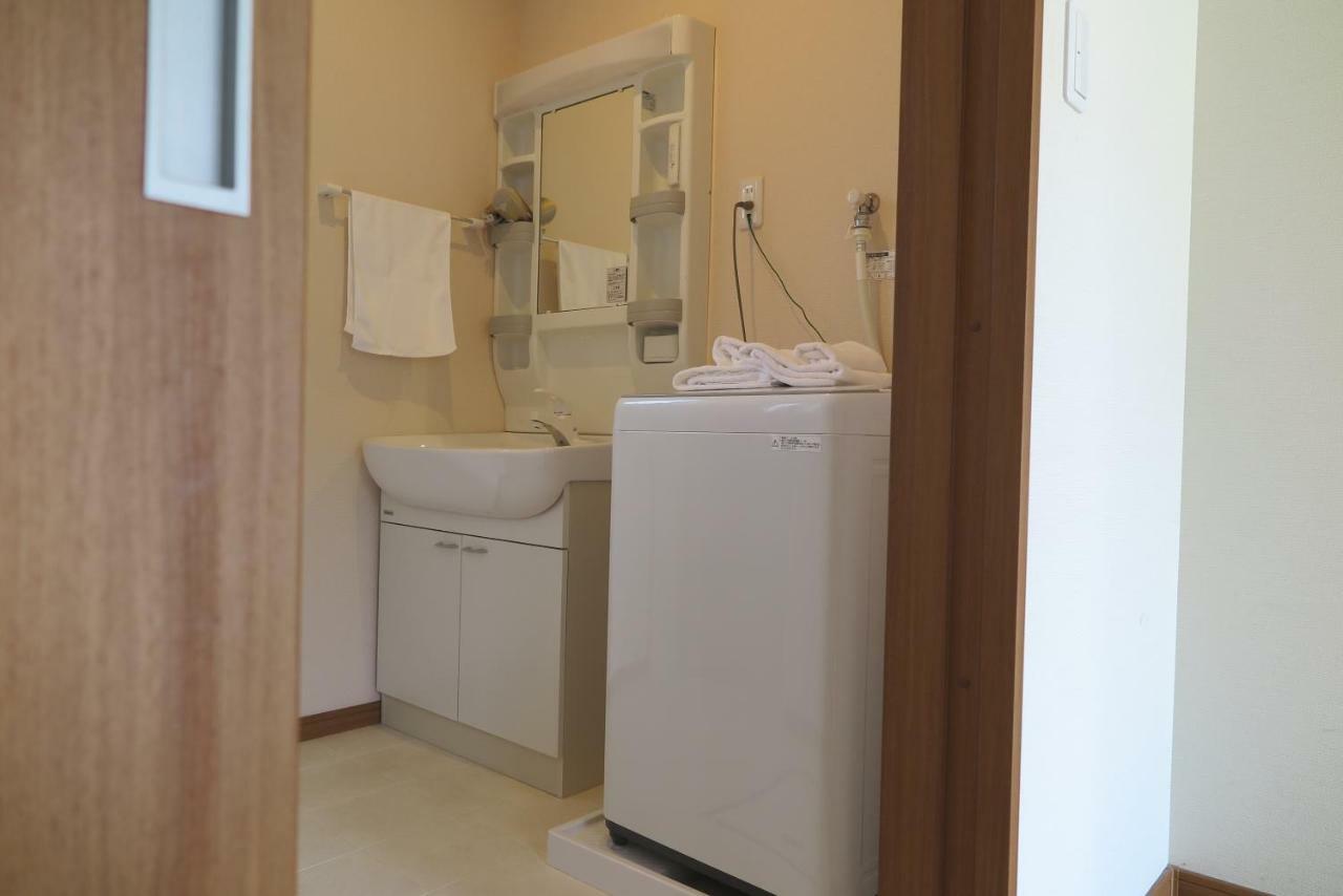 Guest House Oomiyake Naoshima Bagian luar foto
