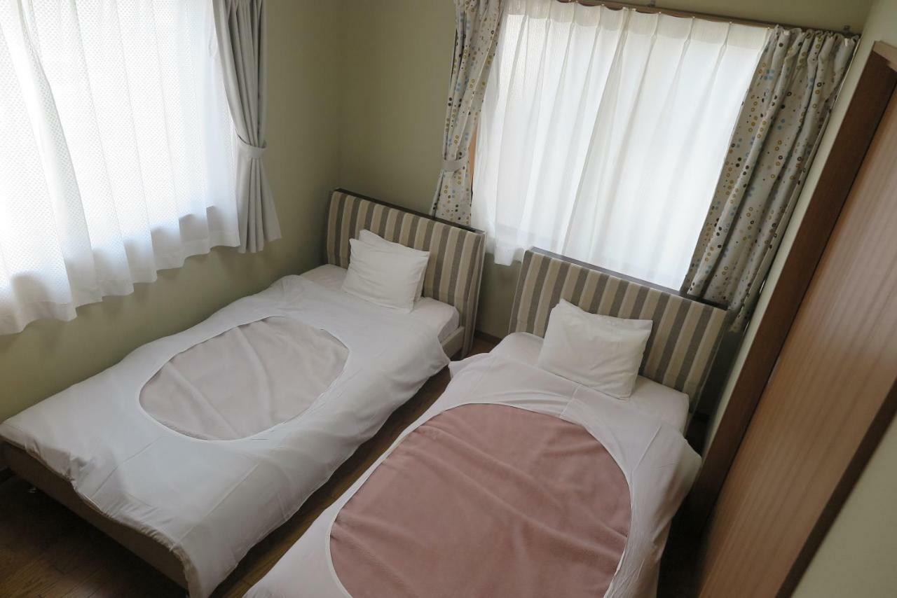 Guest House Oomiyake Naoshima Bagian luar foto
