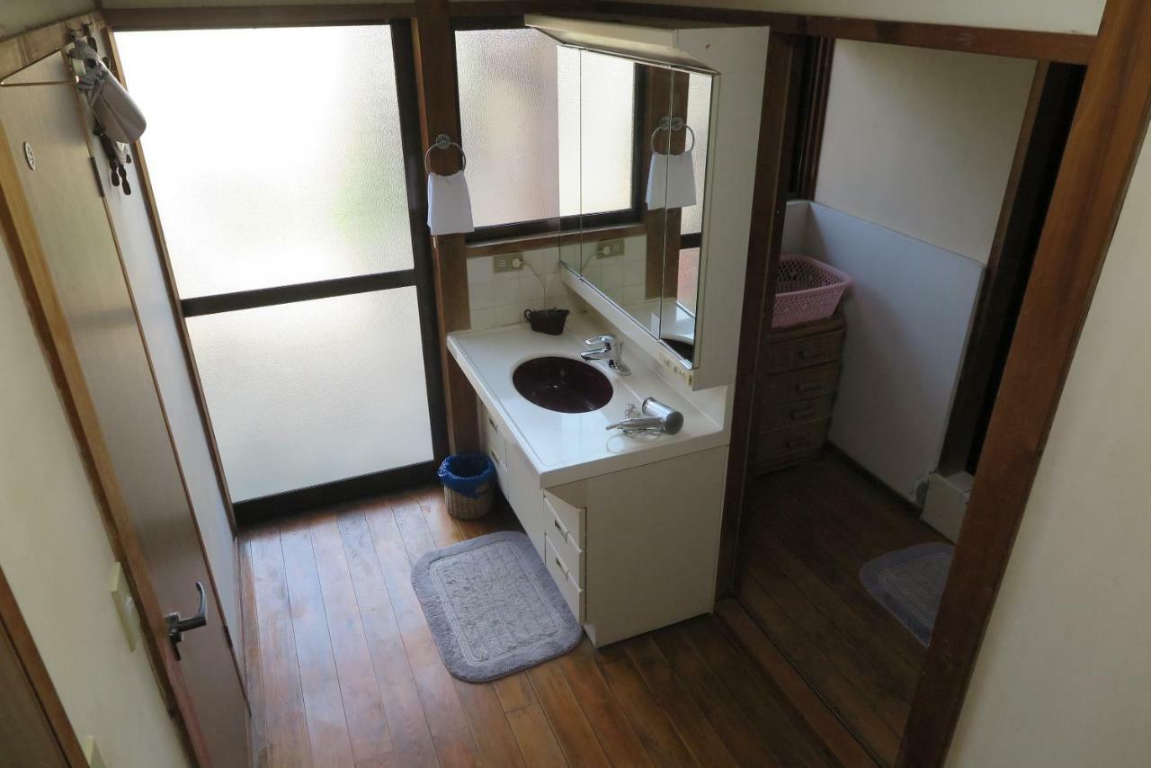 Guest House Oomiyake Naoshima Bagian luar foto